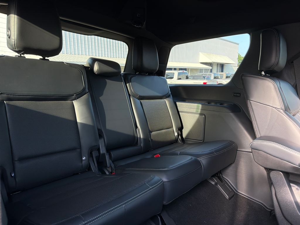 New 2027 Black Ford Platinum image 30