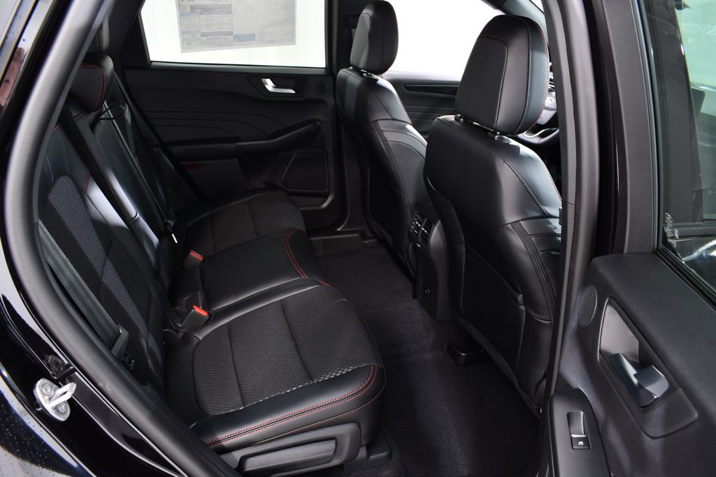 New 2026 Black Ford ST-Line Select Hybrid image 19