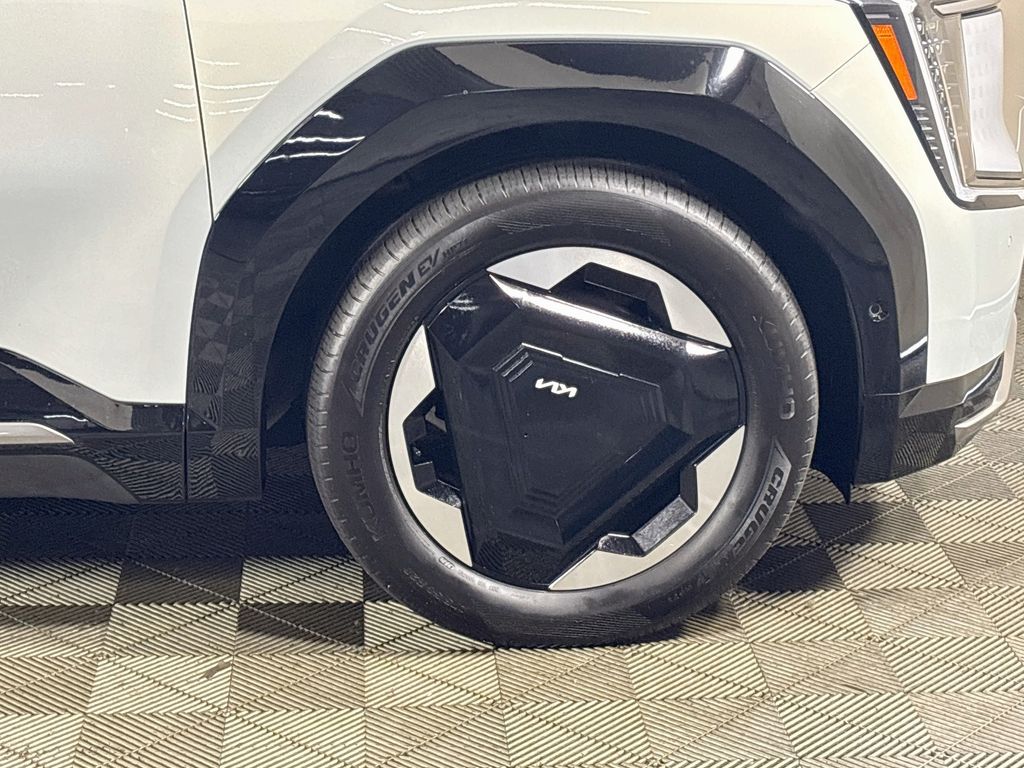 2024 Kia EV9 Land