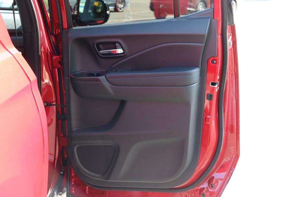 2025 Honda Ridgeline Black Edition 13