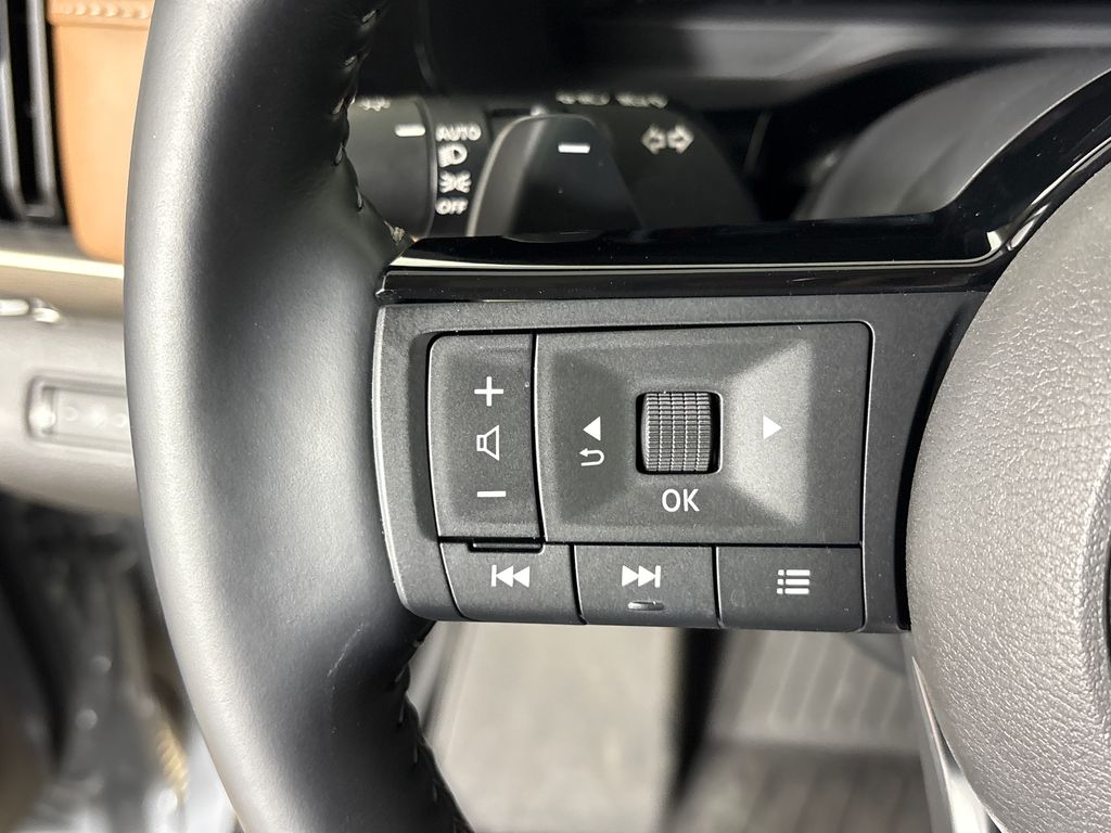 Certified Used 2025 Gray Nissan Platinum image 17