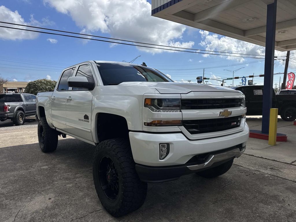 White (Iridescent Pearl Tricoat) 2016 Chevrolet Silverado 1500 Pickup Truck Four-Wheel Drive 6-Speed Automatic Overdrive