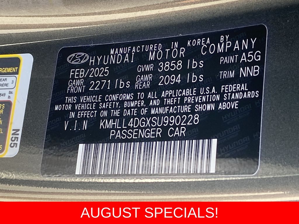 Used 2025 Hyundai Elantra Sedan