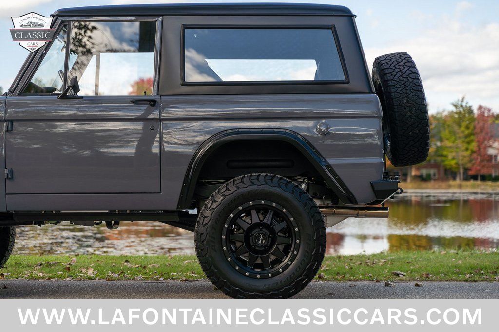 1972 Ford Bronco 14