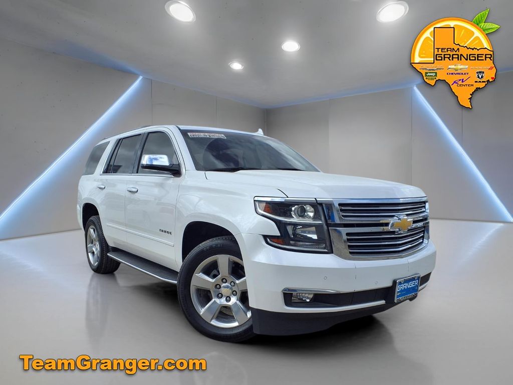 White (Iridescent Pearl Tricoat) 2018 Chevrolet Tahoe Premier RWD SUV / Crossover 4X2 6-Speed Automatic Overdrive