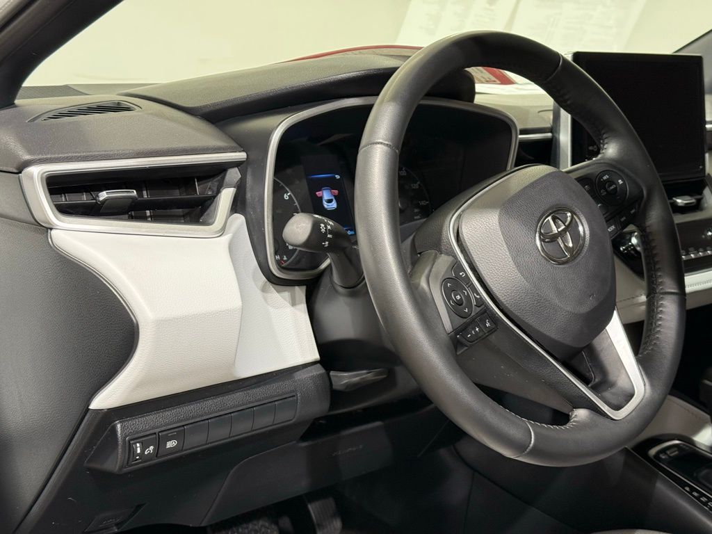 Thumbnail: 2025 Toyota Corolla - 17