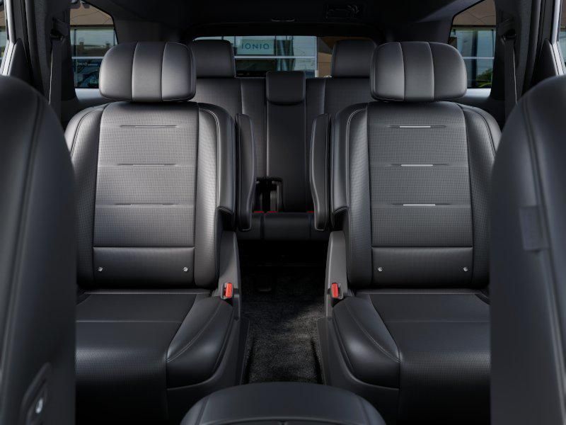 New 2026 Silver Hyundai Calligraphy image 12