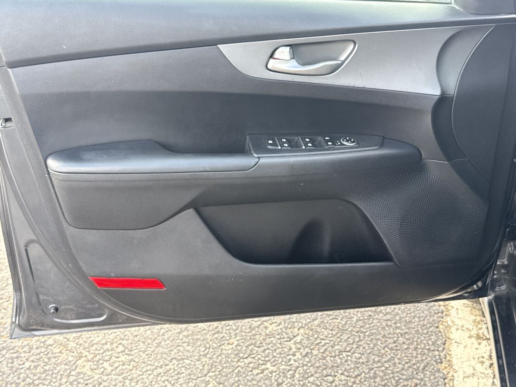 2019 Kia Forte FE - 9