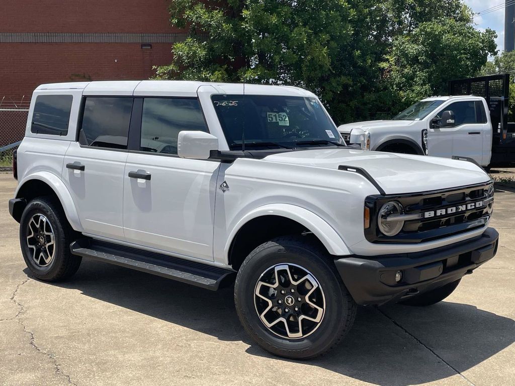 White 2026 Ford Bronco SUV / Crossover Four-Wheel Drive Automatic