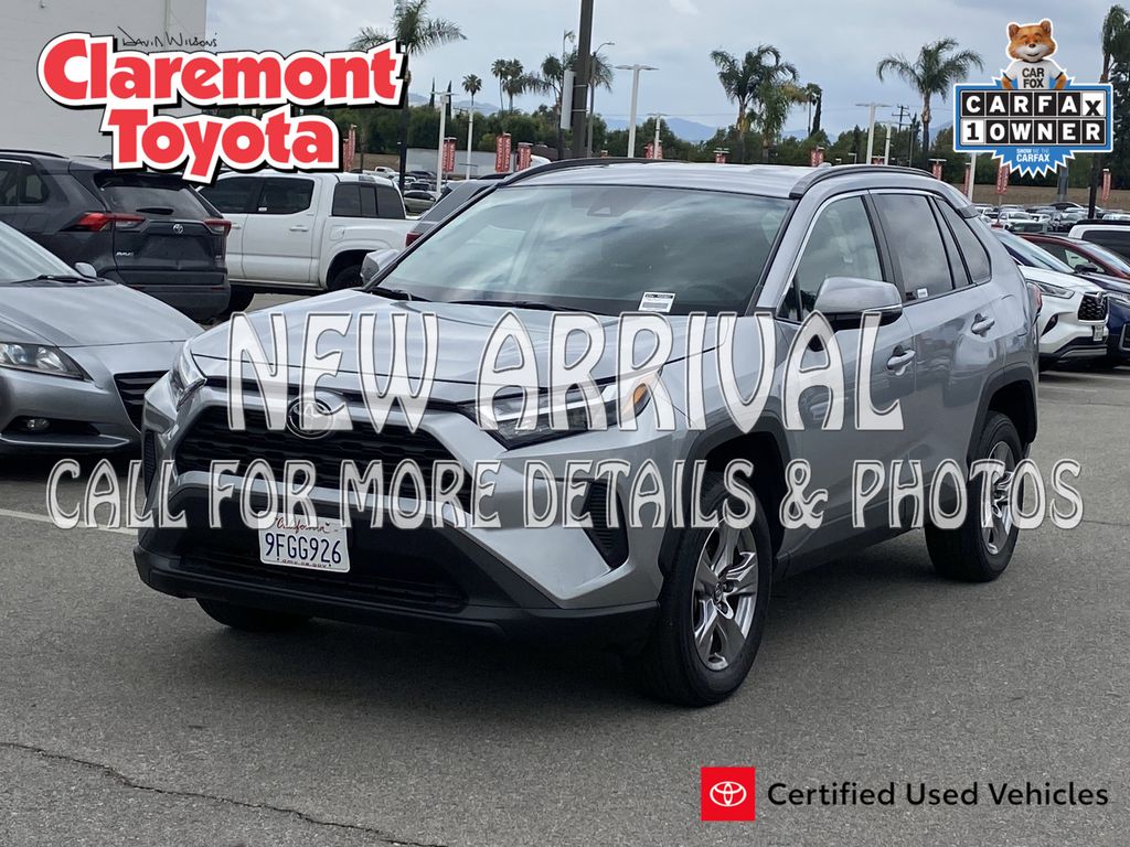 White 2023 Toyota RAV4 XLE AWD SUV / Crossover All-Wheel Drive 8-Speed Automatic