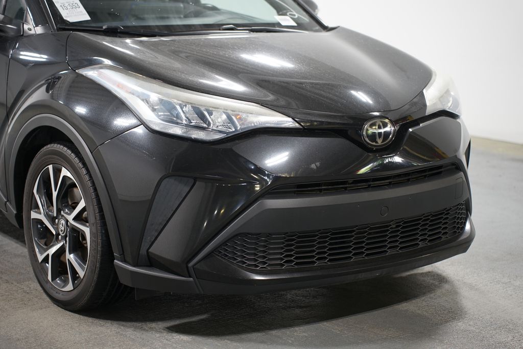 2021 Toyota C-HR LE 4