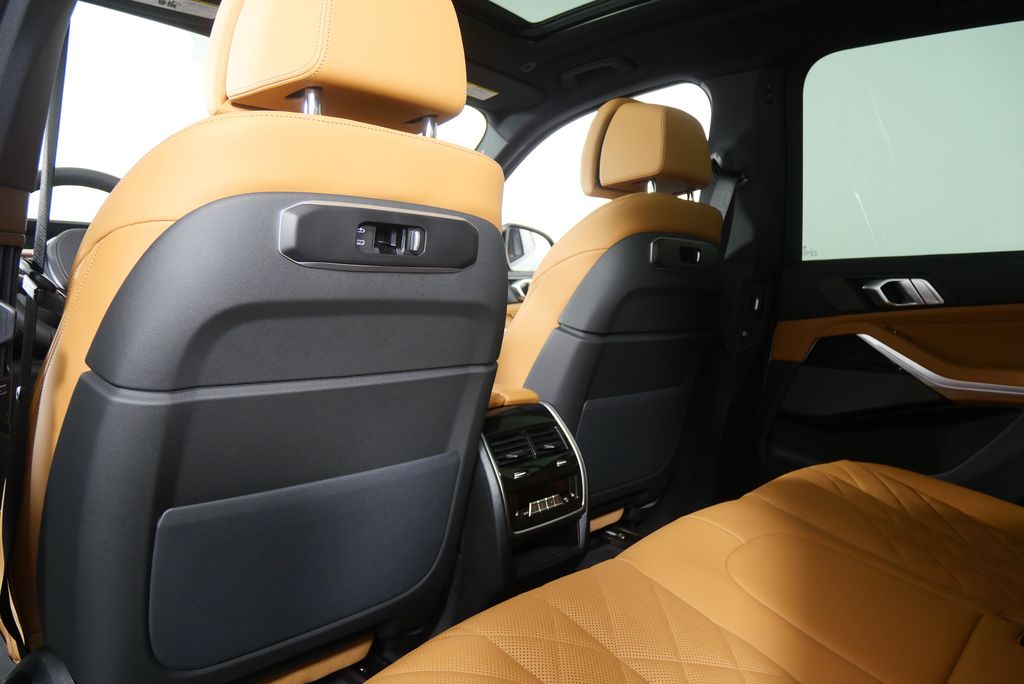 Thumbnail: 2026 BMW X5 - 16