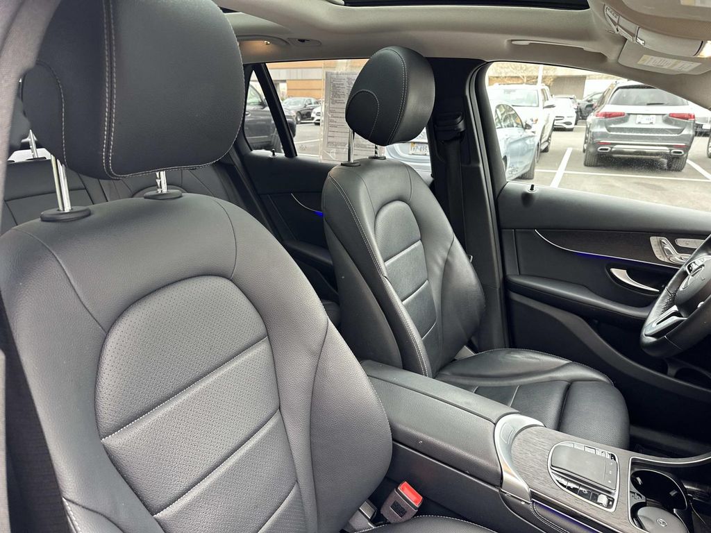 Thumbnail: 2020 Mercedes-Benz GLC - 23