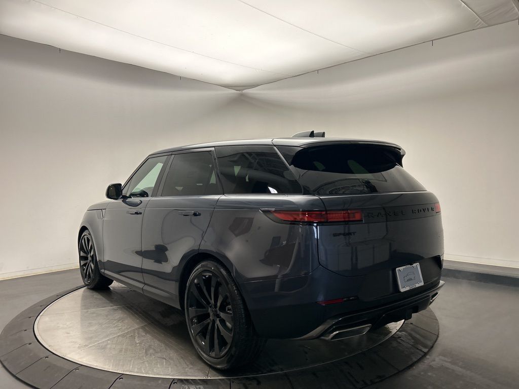 Thumbnail: 2026 Land Rover Range Rover Sport - 3