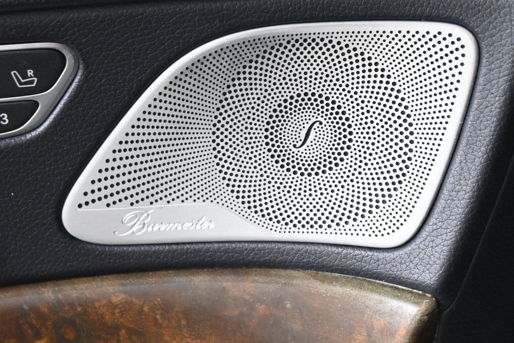 Thumbnail: 2016 Mercedes-Benz S-Class - 29