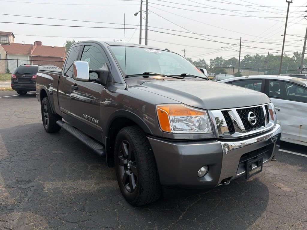 2015 Nissan Titan SV King Cab 4WD