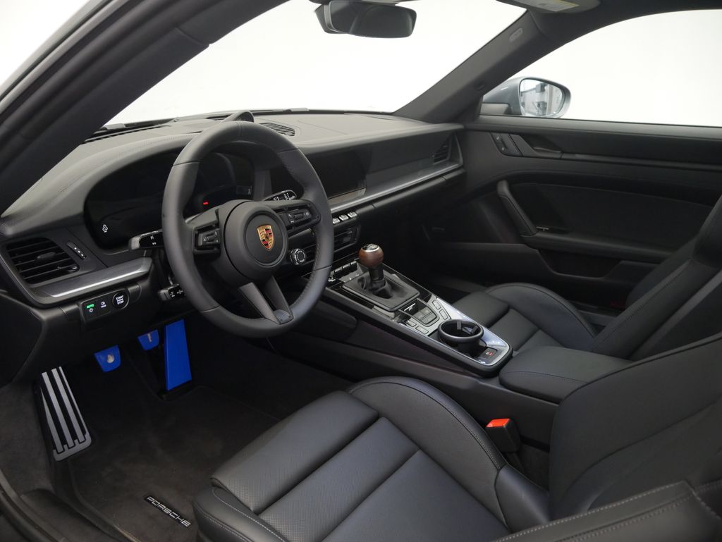 Thumbnail: 2026 Porsche 911 - 4