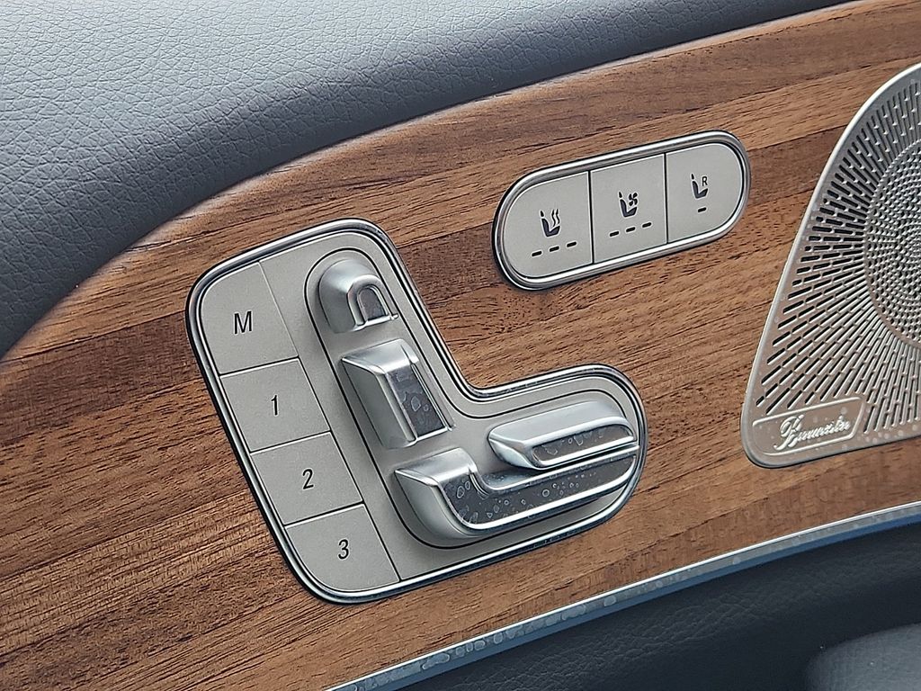 Thumbnail: 2025 Mercedes-Benz GLE - 23