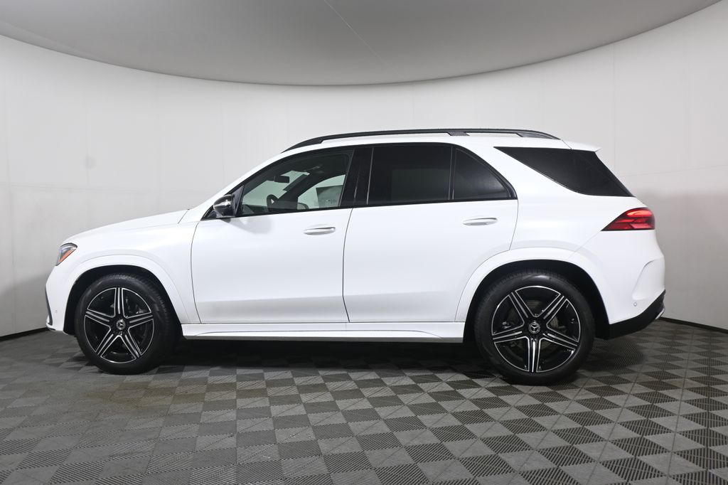 Thumbnail: 2026 Mercedes-Benz GLE - 2