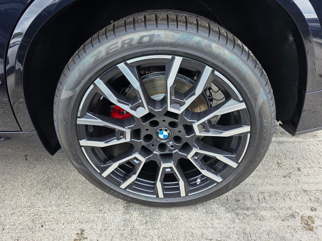 New 2026 Black BMW sDrive40i image 6