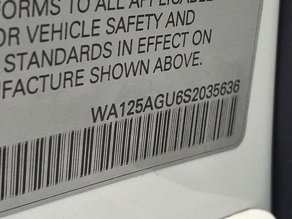 Thumbnail: 2025 Audi SQ5 - 14