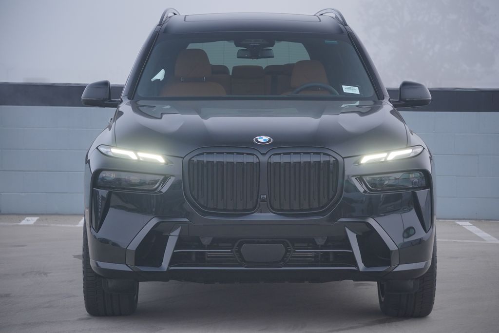 Thumbnail: 2026 BMW X7 - 2