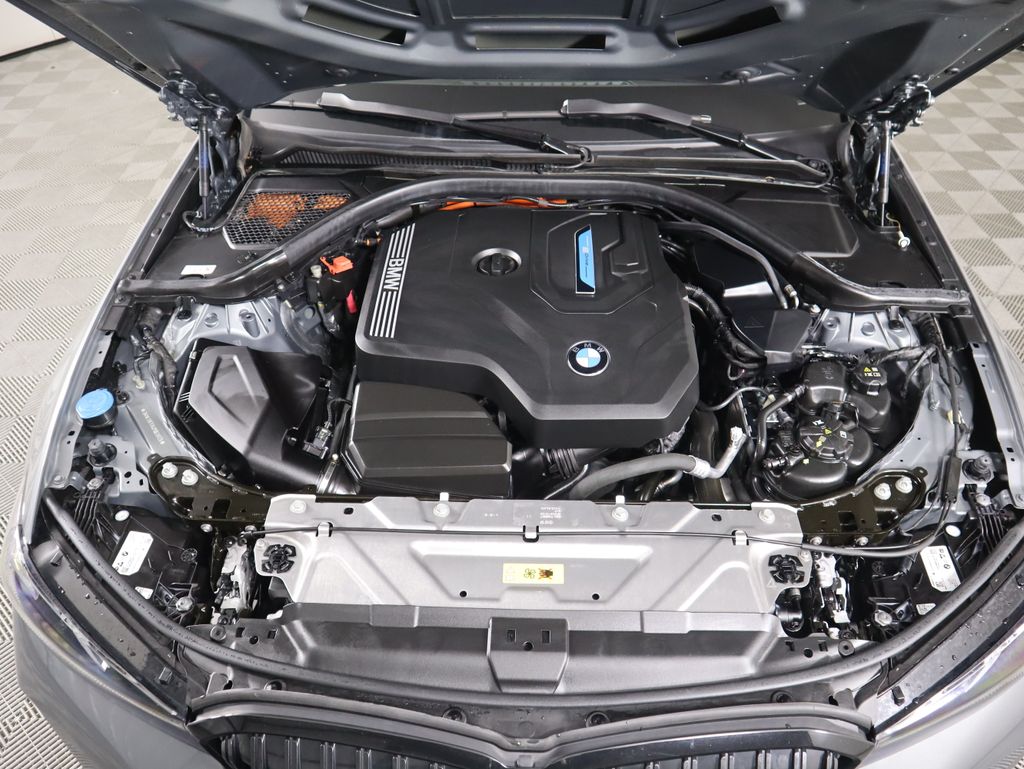 Thumbnail: 2023 BMW 3 Series - 30