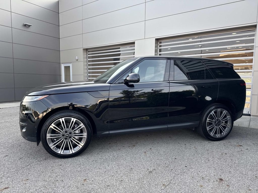 Certified Used 2024 Black Land Rover SE image 3