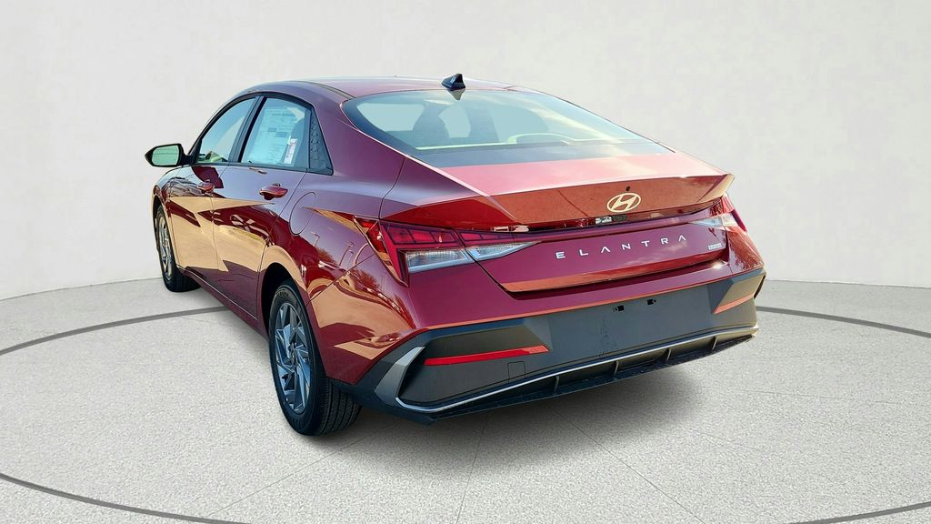 2026 Hyundai Elantra Hybrid