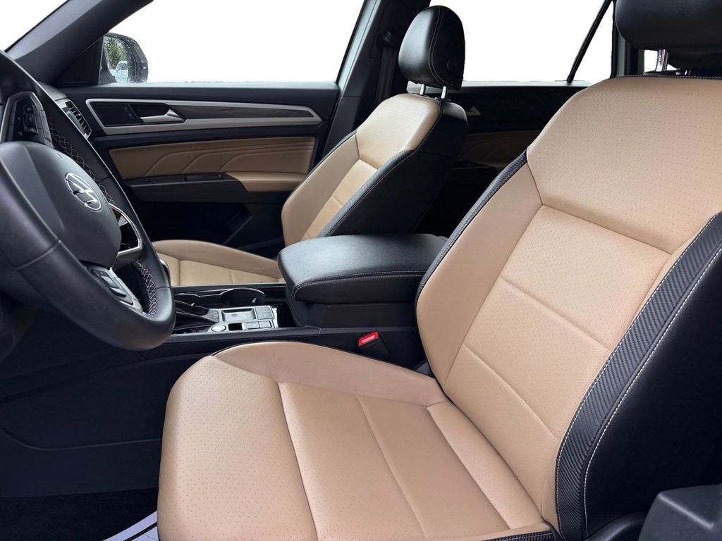 2022 Volkswagen Atlas Cross Sport SE w/Tech - Photo 11