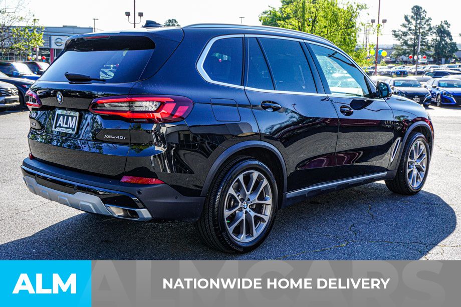 Used 2023 Black BMW xDrive40i image 5