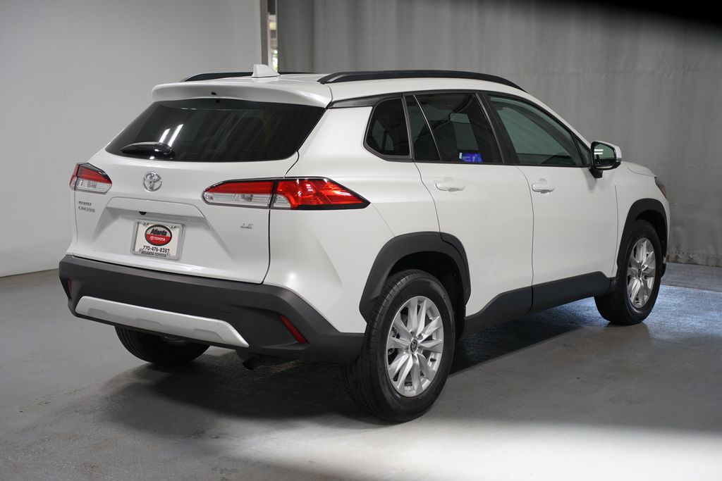 Thumbnail: 2023 Toyota Corolla Cross - 8