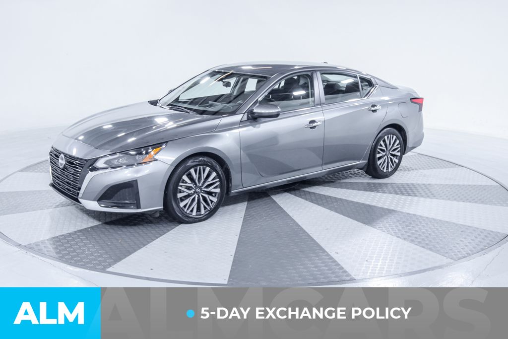 Used 2023 Nissan Altima SV with VIN 1N4BL4DV5PN357450 for sale in Union City, GA
