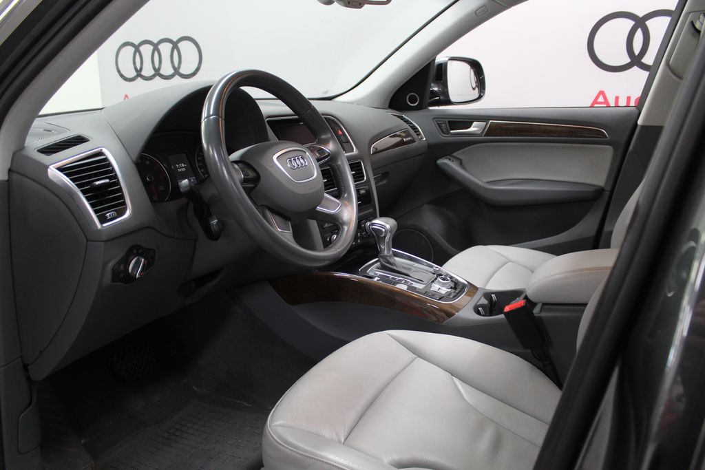 Thumbnail: 2017 Audi Q5 - 10