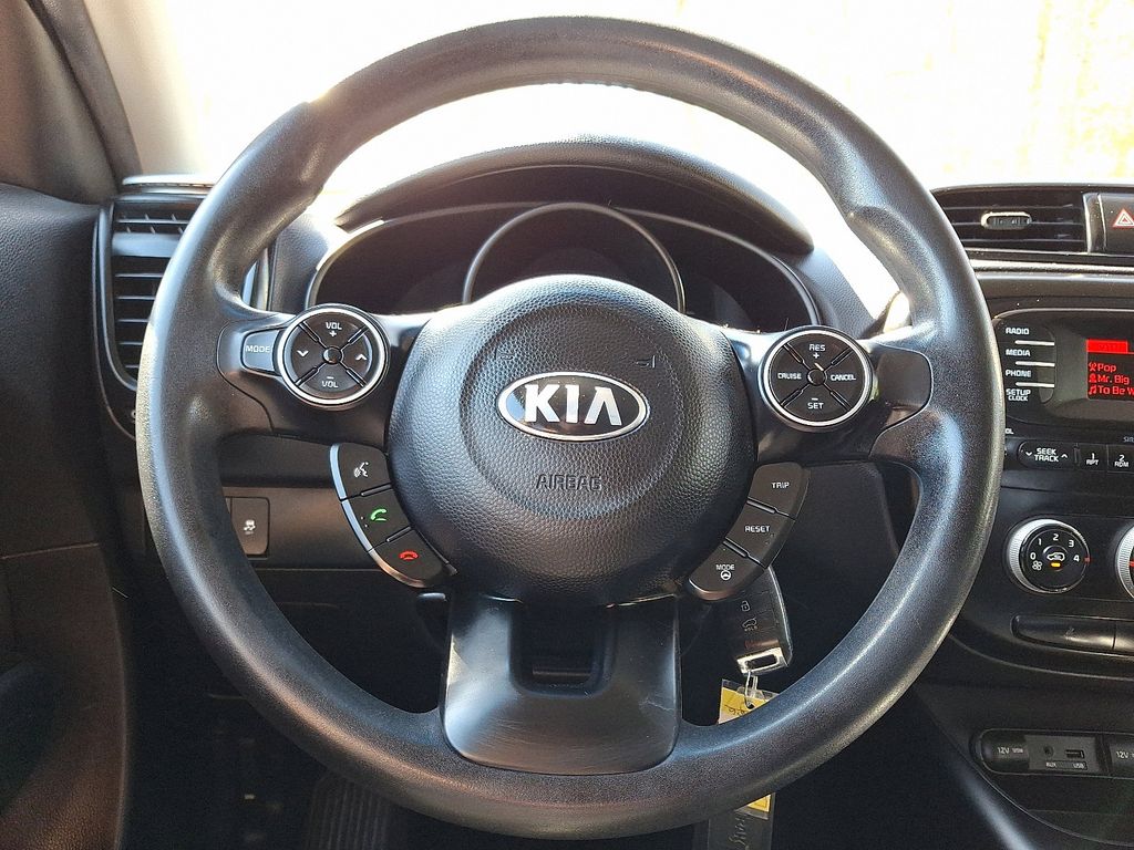 2015 Kia Soul Base 17