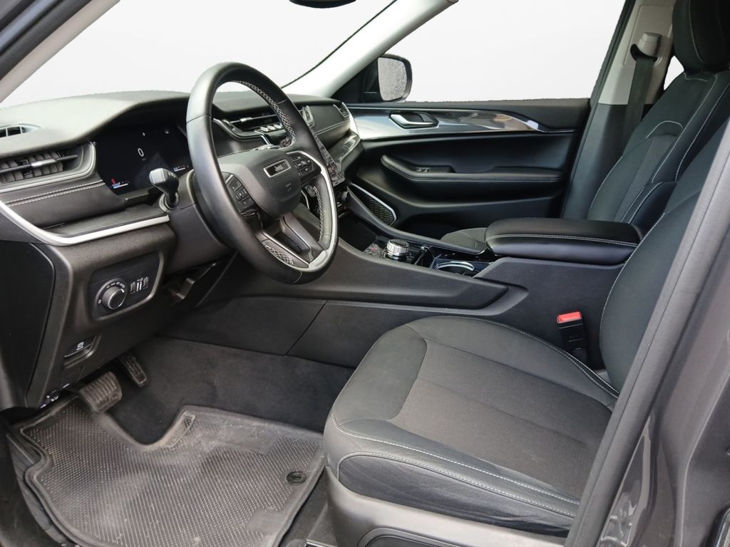Used Car 2022 Jeep Grand Cherokee L  Laredo For Sale Under $25,000 In Austin, Texas
