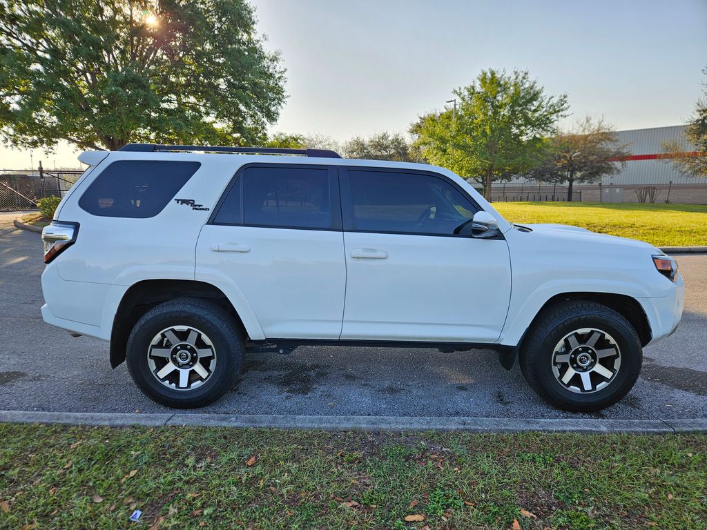 2023 Toyota 4Runner TRD Off Road 6