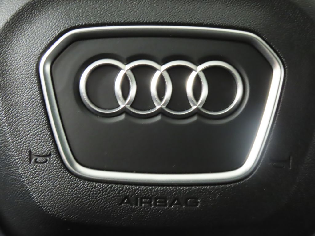 Thumbnail: 2025 Audi Q3 - 18