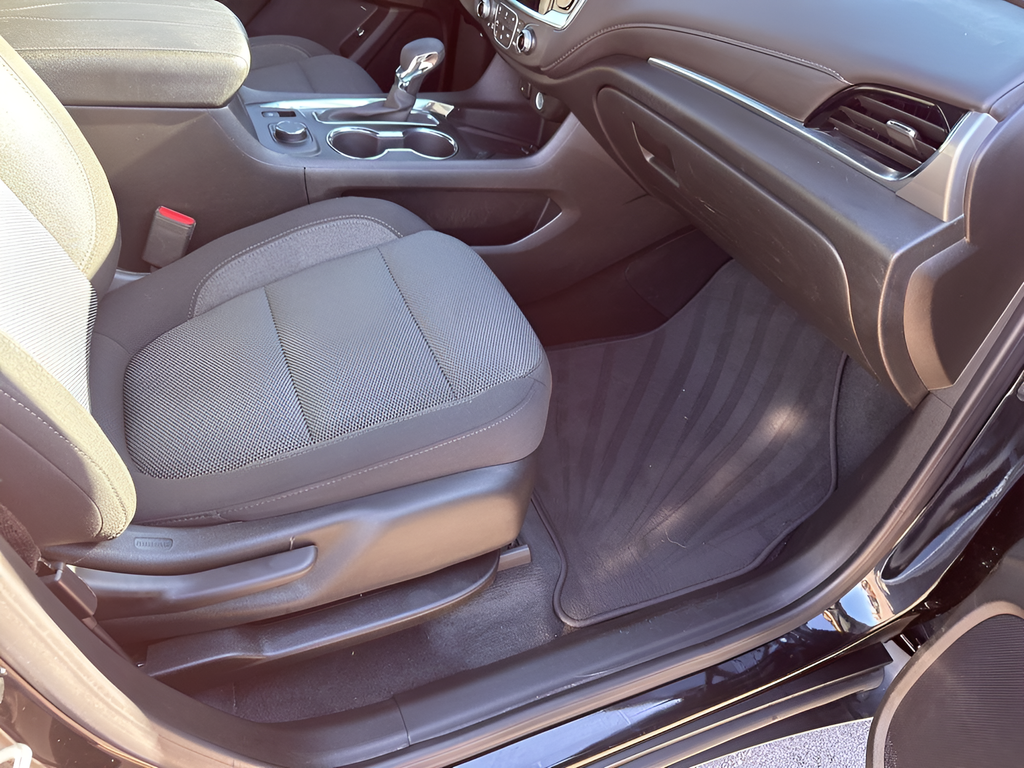 Used Car 2023 Chevrolet Traverse  Lt For Sale Under $35,000 In Austin, Texas