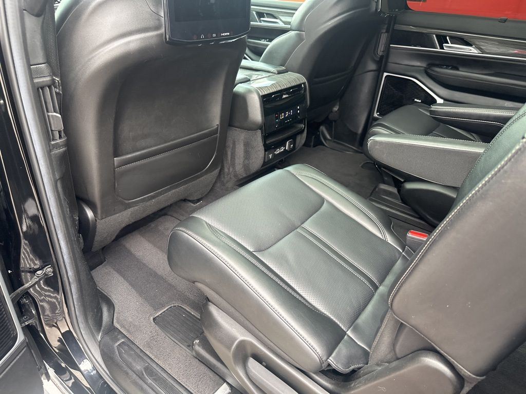 Used Car 2022 Jeep Wagoneer  Series Iii For Sale Under $50,000 In Austin, Texas