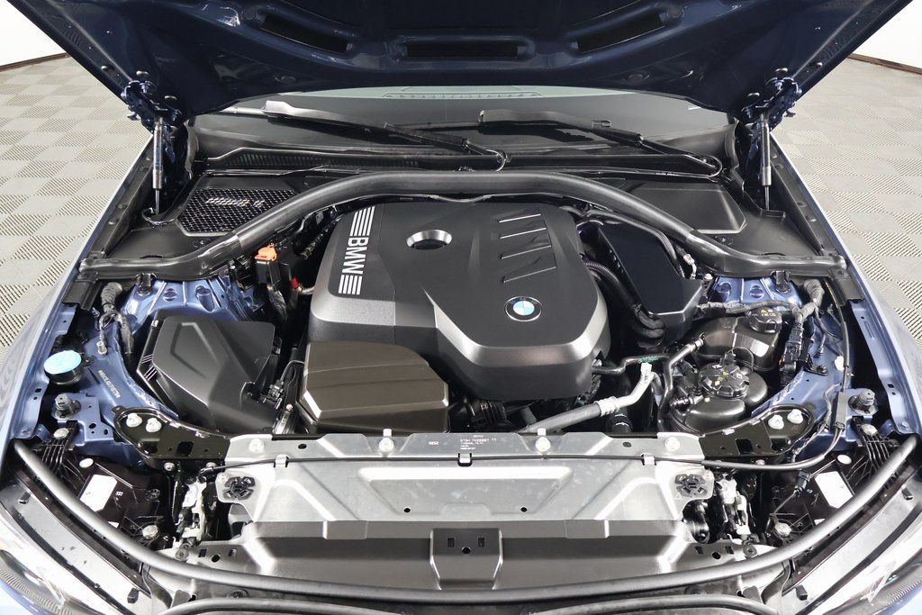Thumbnail: 2026 BMW 3 Series - 15