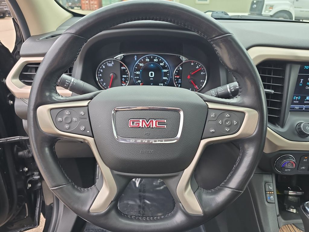 2019 GMC Acadia Denali 11