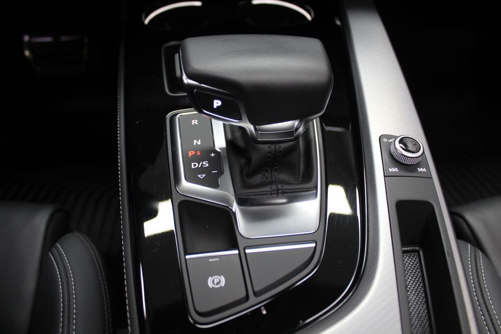 Thumbnail: 2023 Audi A5 - 16