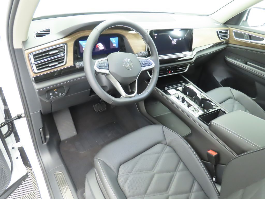 Thumbnail: 2026 Volkswagen Atlas - 9