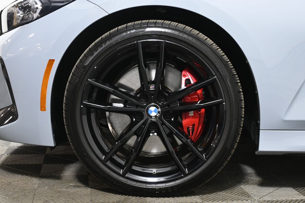 Thumbnail: 2024 BMW 3 Series - 12