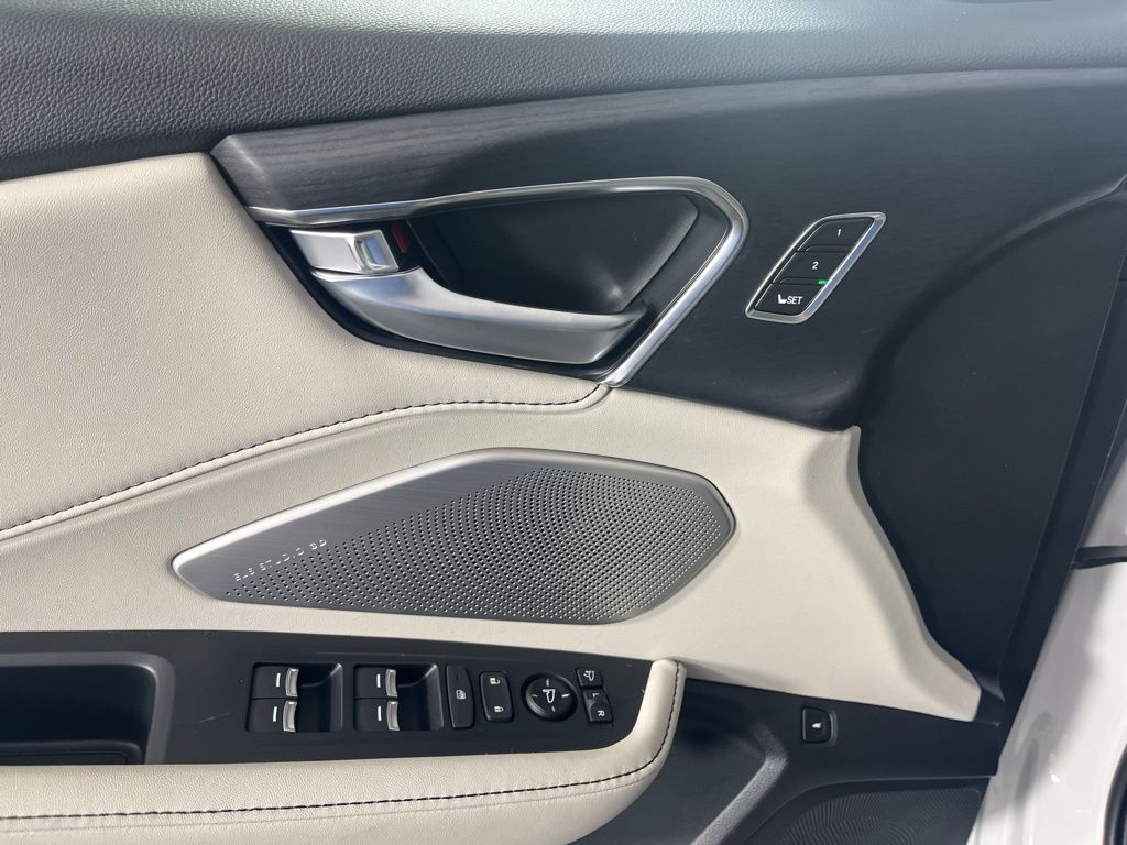 Thumbnail: 2026 Acura RDX - 23