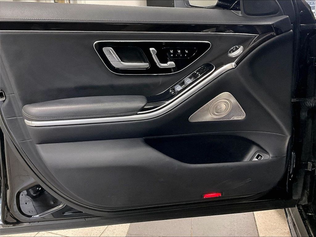 2022 Mercedes-Benz S-Class — photo 9