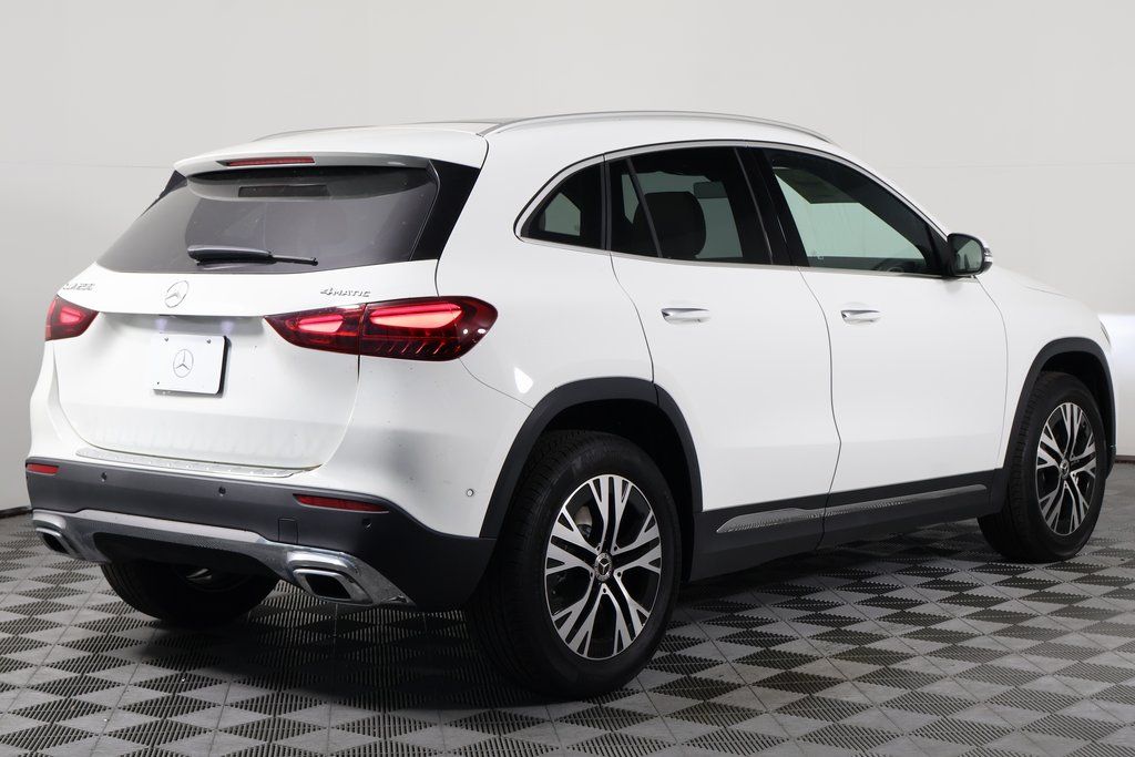 Thumbnail: 2026 Mercedes-Benz GLA - 2