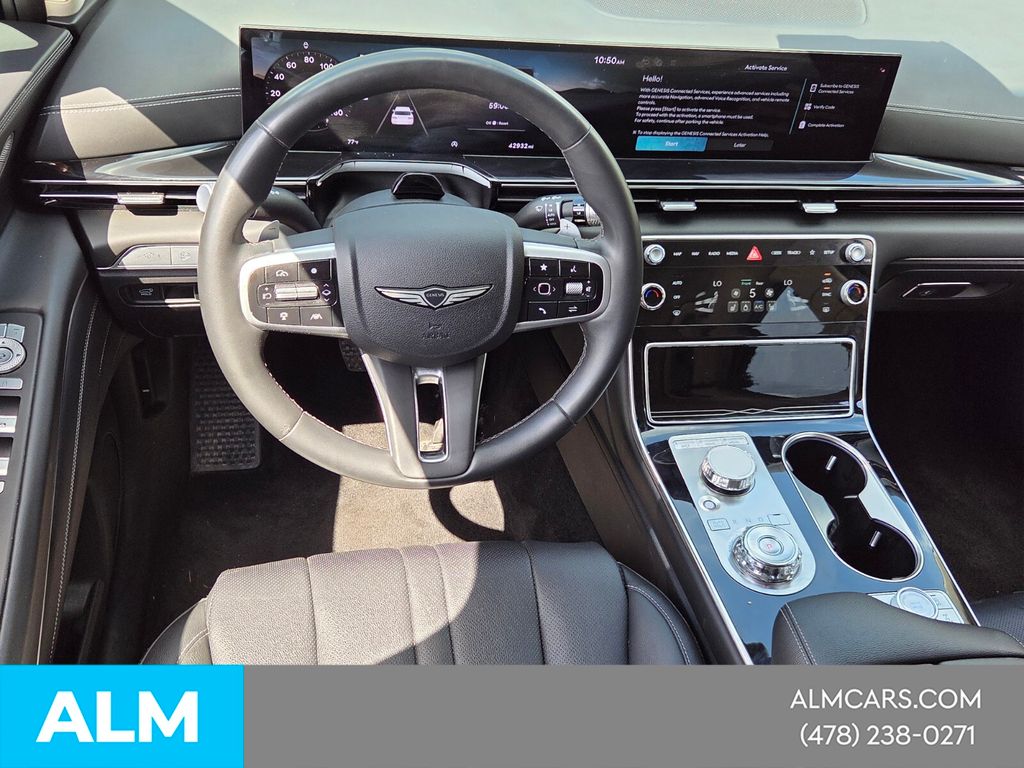 Used 2025 Black Genesis 2.5T image 8