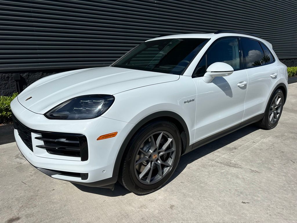 Thumbnail: 2026 Porsche Cayenne - 7